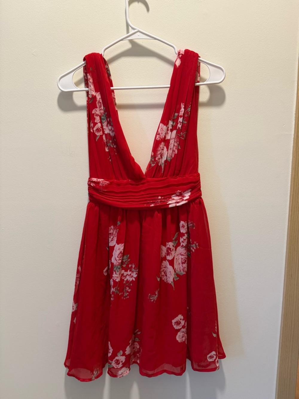 Lulu's Red Floral V-Neck Sleeveless Party Dress